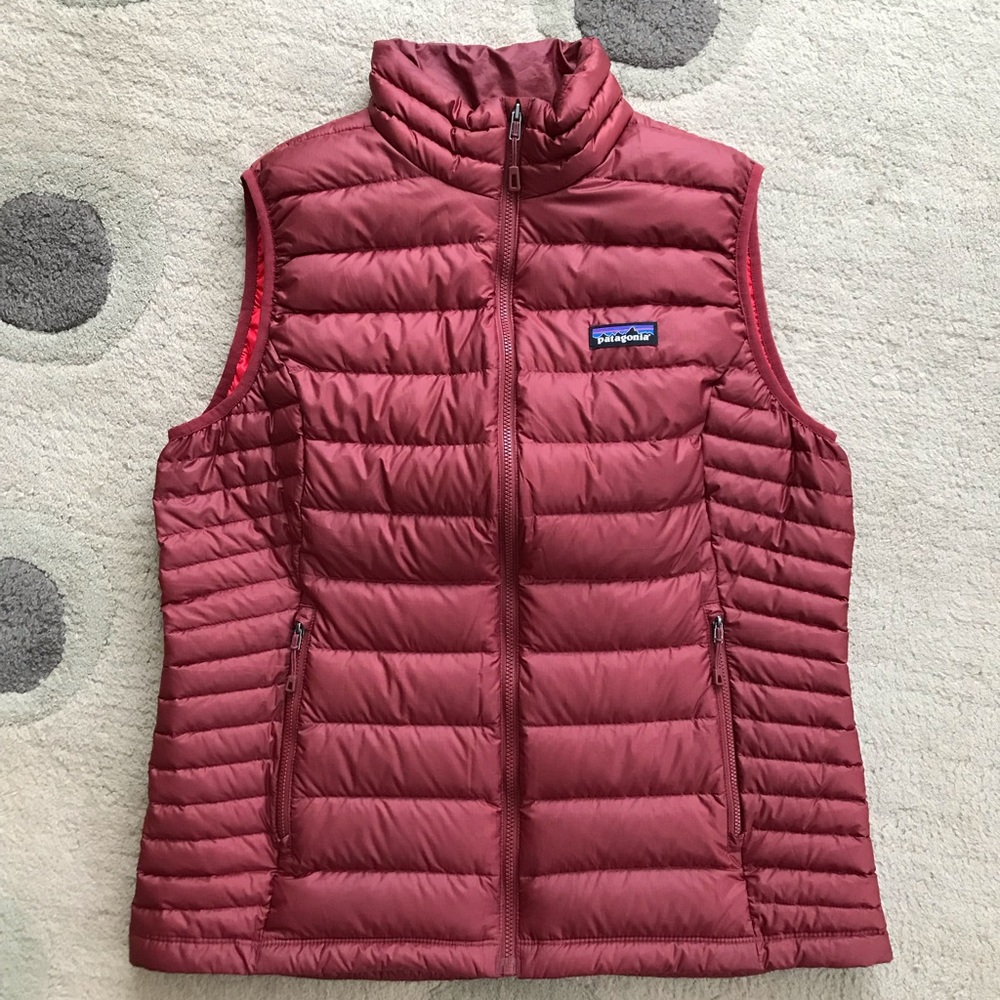 Patagonia Women’s Down Sweater Vest Large Crimson